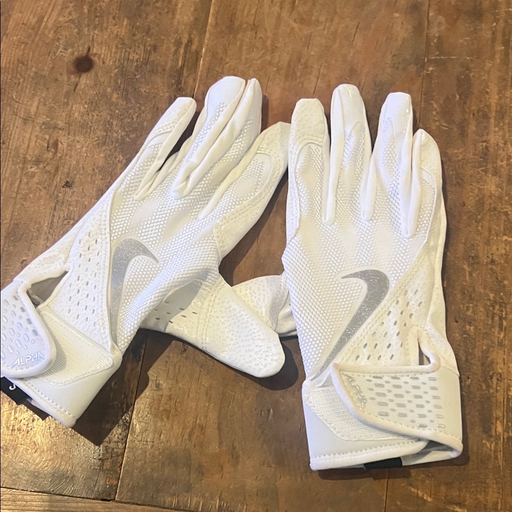 Nike White Youth Sports Gloves & softball bag